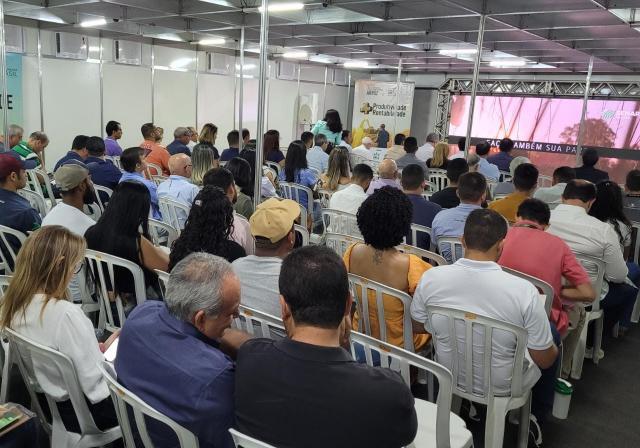  Seminário de arroz e grãos reúne 350 pessoas no Tocantins
