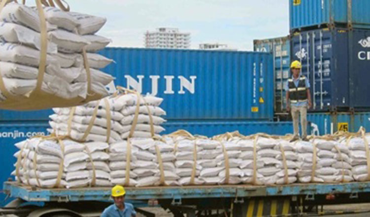  UE prioriza compras de arroz branco da Tailândia e do Camboja