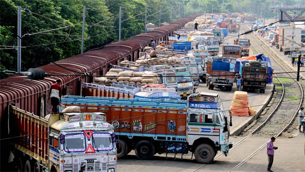  Preços na Índia se elevam ao pico de sete meses pela escassez de trens