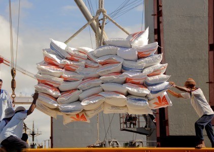  Indonésia planeja importar mais 2 milhões de t de arroz em 2024