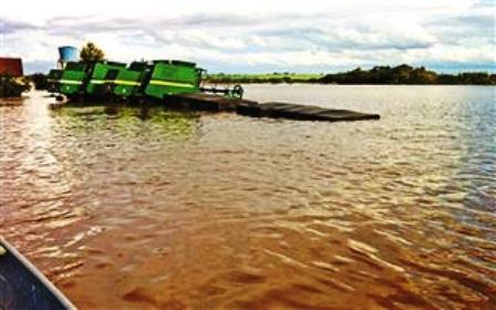  Enchente destrói plantações de arroz no Delta do Rio Ivaí (PR)