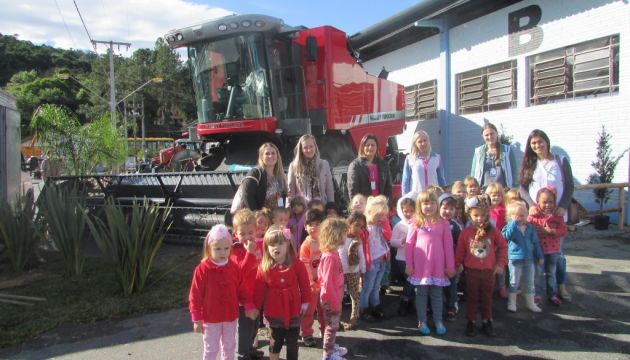  Projeto Arroz de grão em grão envolve crianças de CEIs em Santa Catarina