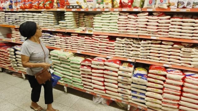  O preço do arroz subiu muito e está escasso em alguns supermercados