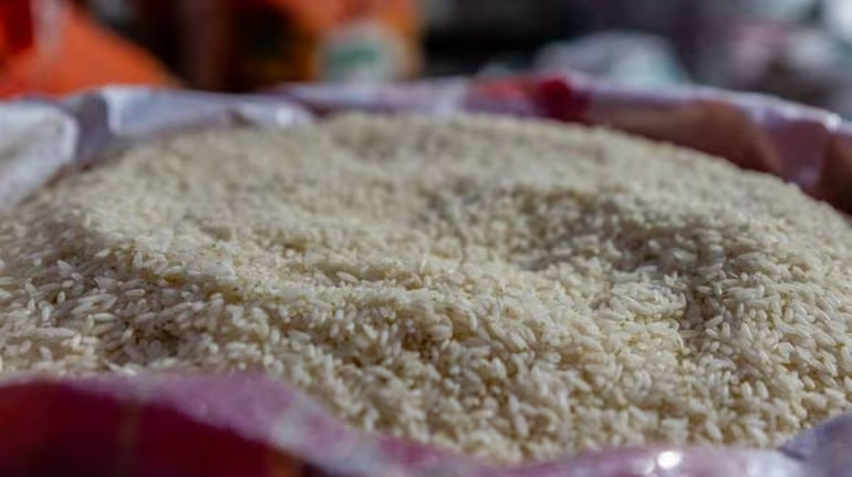  Índia proíbe exportações de farelo de arroz até março de 2024