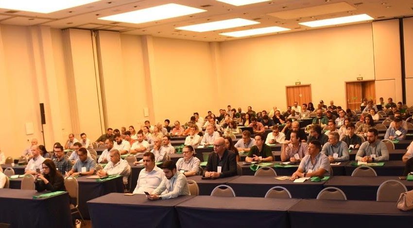 Fórum InovArroz debate em Goiás o arroz de terras altas
